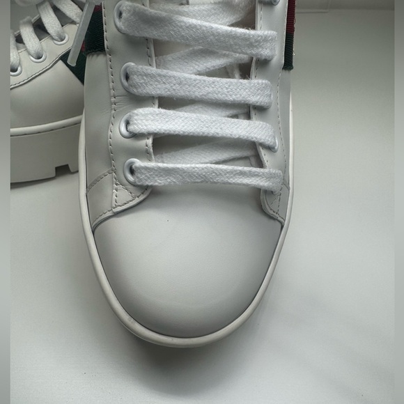 Authentic Gucci - Picture 8 of 8